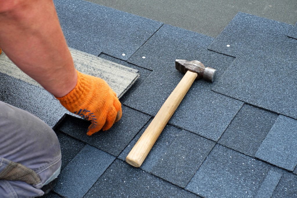 The Ultimate Guide to Choosing the Right Roofing Material
